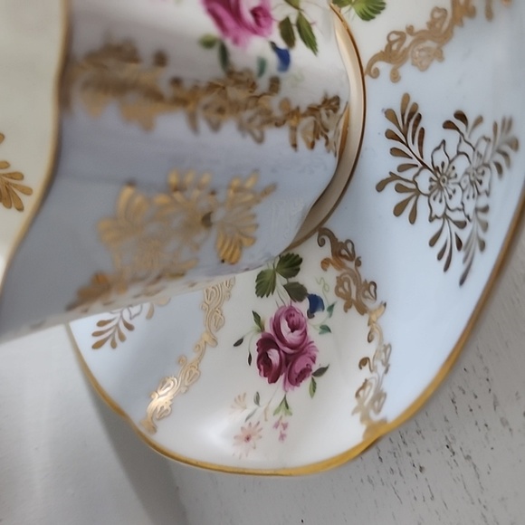 Royal Grafton England china tea cup & saucer, circa 1940's gold Glided blue - Picture 7 of 9